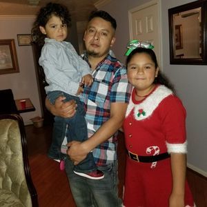 Meet your Posher, Cesar